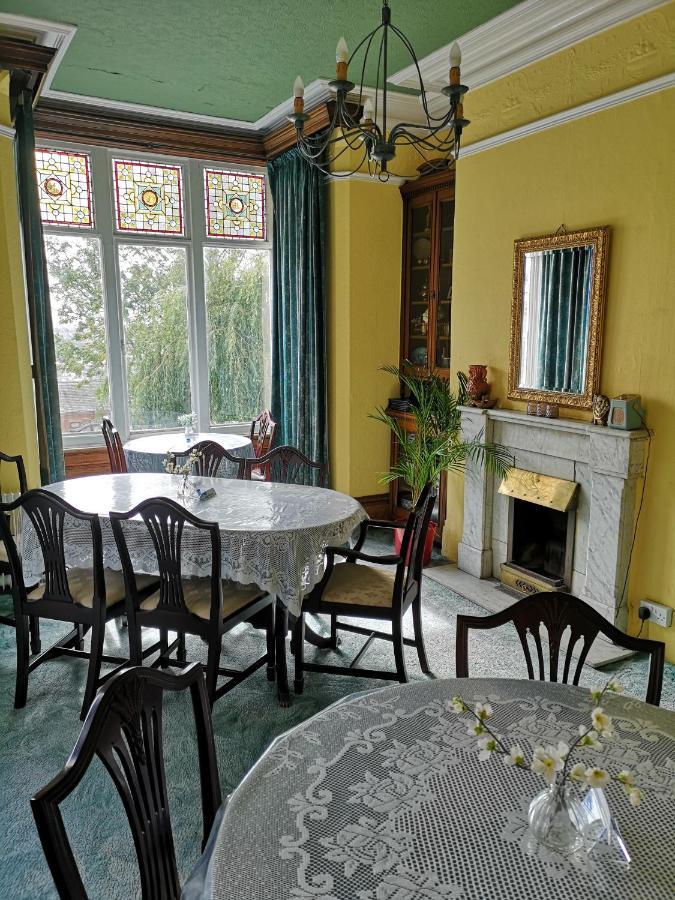 Chimneys Guest House Blackburn  Exterior foto